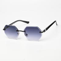 Очки женские солнцезащитные Replica Cartier UV400 2F028
