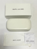 Футляр для солнцезащитных очков Replica Marc Jacobs белый